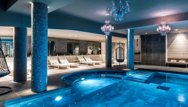 Pool Indoor