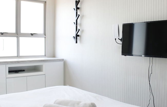 Gorgeous Studio at Mekarwangi Square Apartment with Mountain View - Foto 8