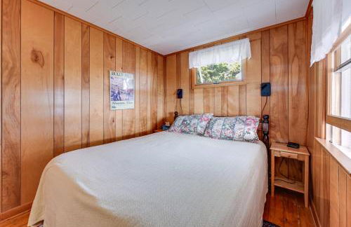 Dock and Rowboat Beechnut Bungalow on Keuka Lake - Foto 9