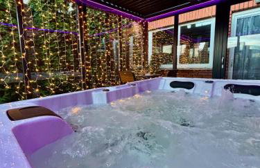 Apartament "Love Island" Jacuzzi SPA z dużą wanną z hydromasażem dla Dwojga - Foto 1