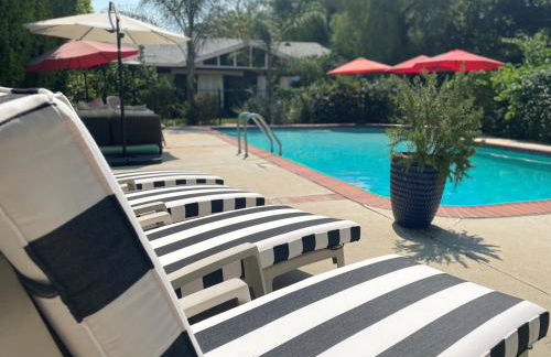 Guest house with private entry and large pool - Foto 26