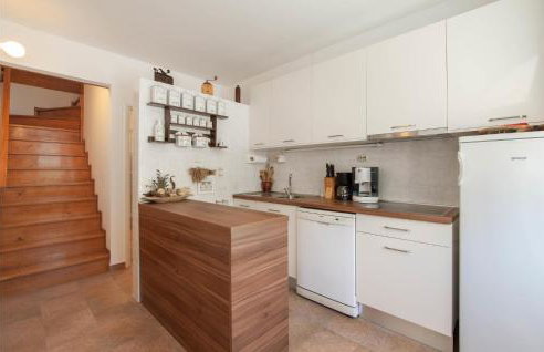 Beautiful Home In Kucice With Wifi - Photo 16