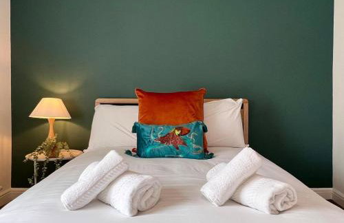 Quaint 2Bed House near Wigan Centre - Photo 1