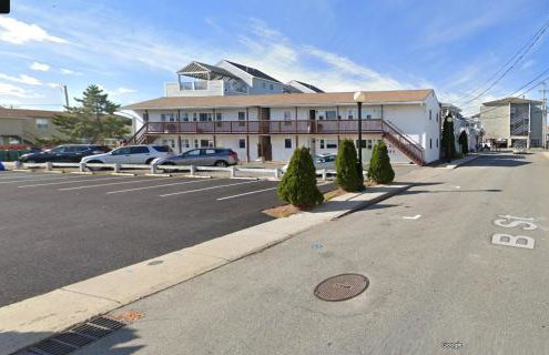 23 B ST APARTMENTS - Photo 5