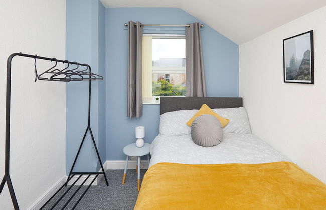 4 Bed Derby House - Long Stays- Parking - Foto 6