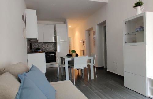 Vista sul carruggio, centro storico di Chiavari - Photo 21