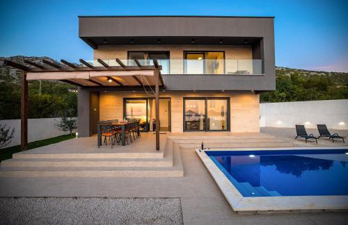 Royal Promons - heated pool - Foto 29