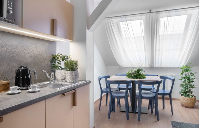 City Nest Apartments by Adrez Living - Foto 26