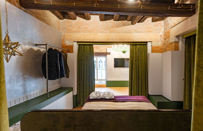 Locanda Leon Bianco on the Grand Canal - Photo 25