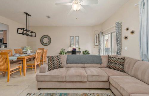 Fun Resort Lazy River & Arcade 15 Min to Disney - Foto 16