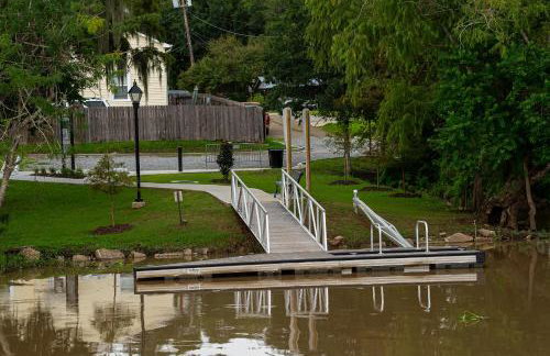 Chateau Royale, Pet Friendly, On Bayou, Downtown! - Foto 28