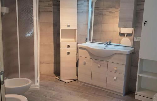 Casa La Pief 1 Giallo by Gardadomusmea - Photo 14