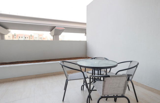 Elite LUX Holiday Homes - Spacious 1 BR Near Metro Station in Al Furjan Dubai - Foto 24