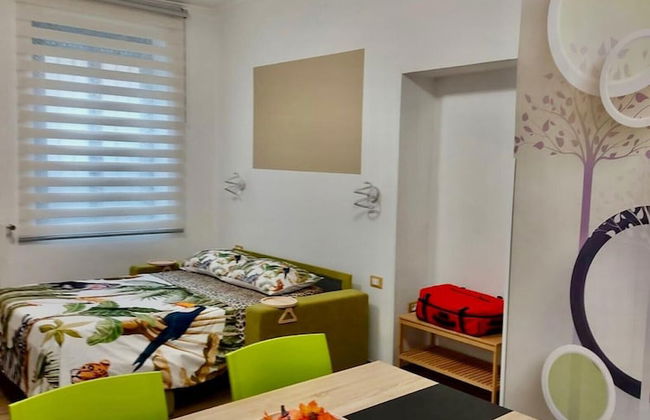 Happy Days! Cozy Roma Retreat Private Apartment in Heart of the City - Photo 5