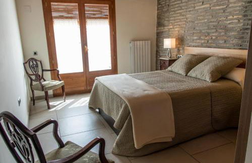 Plaza Apartamentos - Photo 25