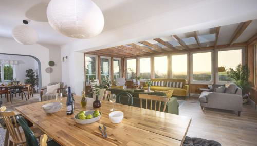 Westaway House - Photo 2