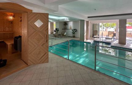 Luxury Seaside Villa with a classic Mediterranean Olive Garden, a fully equipped Professional Kitchen, Pool, Sauna, Padle Boards and Canoe - Miolin Beach House - Photo 18