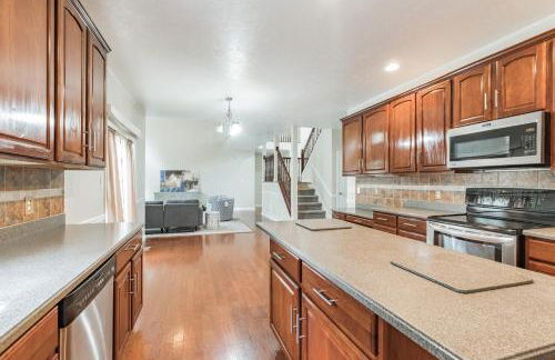 Incredibly Spacious Carmel Home with Fully Equipped Kitchen - 4700 Sq Ft! Sleeps 15! Pet Friendly! home - Foto 17