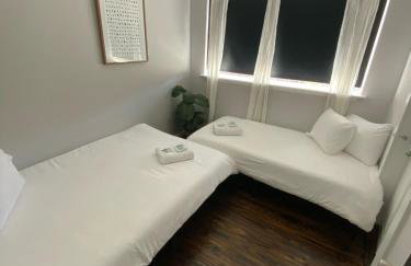 Private Hot Tub - Walk to Pearl - Pet Friendly 3BR - Foto 26