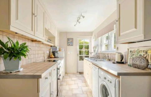 Chapter Cottage - Cosy Escape in central Malmesbury, Sleeps 4, and Dog-Friendly! - Foto 5