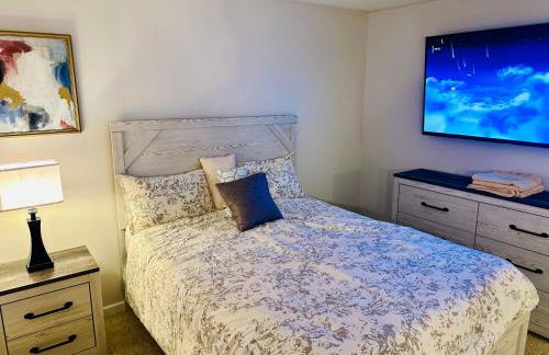 Mid-City Charm 2BR Near LAs Hotspots! - Foto 29