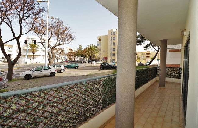 Lovely 2 -bedroom Vacation Apartment In Quarteira - Foto 17