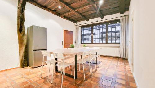 Tolstov House - 6 Room House with Terrace and Parking - 30 Min Messe DUS - Foto 3