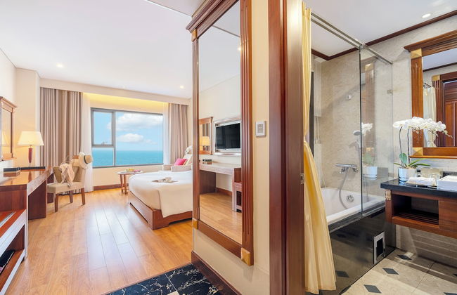 DLG Hotel Danang - Photo 70