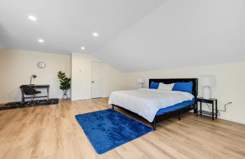 Spacious House in Prime Location - Photo 35