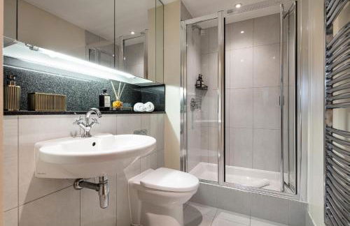 BEST THAMES VIEWS in TOWN! LARGE LUXXE NOMAD DESIGN FAMILY HOMES المساحة والأناقة تلتقي مع الراحة العربية - Foto 70