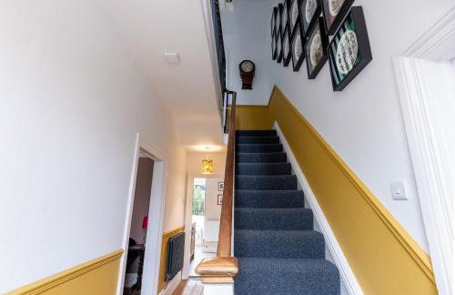 CLIFTON BANK - Characterful & Cosy Home in Buxton, Peak District - Photo 15