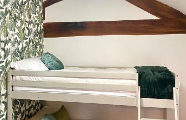 North Cottage - Photo 12