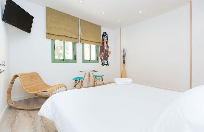 AinB Las Ramblas Colón Apartments - Foto 5