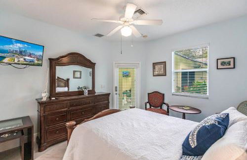 Tropical Oasis with Heated Pool - Photo 28