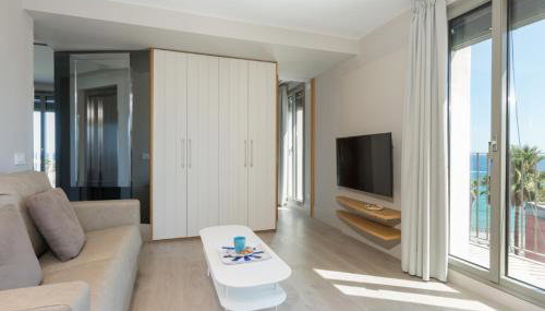 Kronos on the Beach Attic Suite - Photo 5