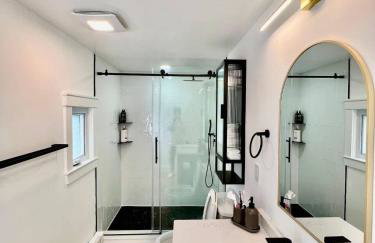 NEW cozy getaway near Mt Monadnock with hot tub - Foto 47