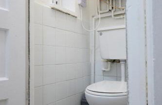 Stylish Wembley Home with Hot Tub, Parking & Garden - Foto 29