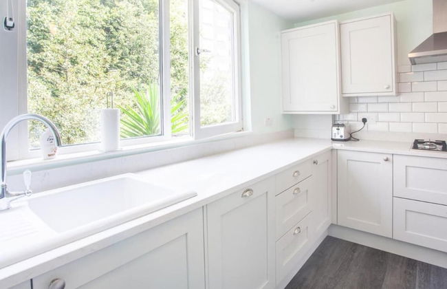 Sunny and Bright 1 Bed Apartment in London - Foto 6