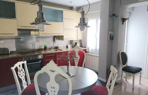 Apartamento San Quirce - céntrico y reformado- wifi y netflix - Foto 10