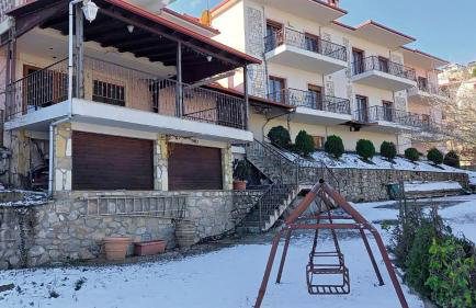Ξενώνας Μενελαΐς - Menelais Apartments - Photo 1