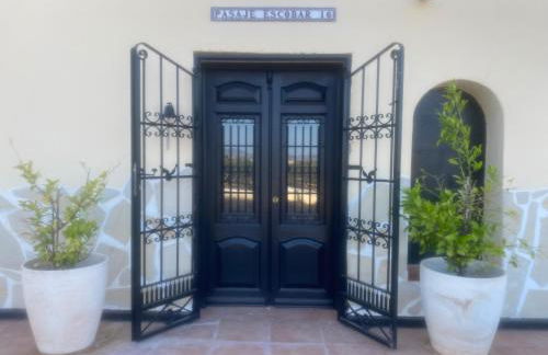 The Courtyard Studio Apartments - Foto 9