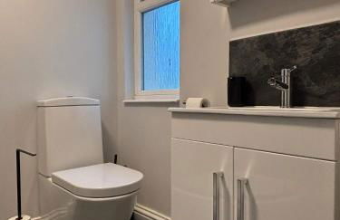 Large Luxury Home in Solihull - Sleeps 14 near NEC & BHX - Foto 50