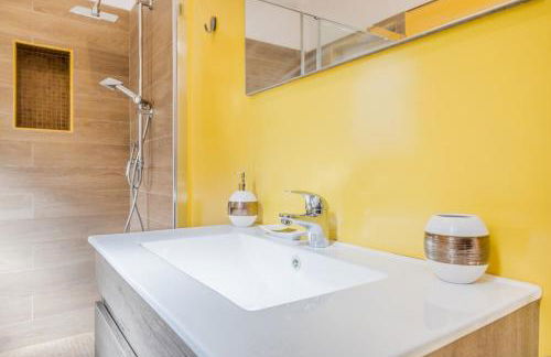 Trilocale vicino Metro B con Self Check In e Wi-Fi - Foto 8