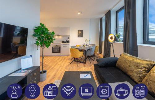 Modern, komplett saniert, in zentraler Citylage beim Kennedyplatz, voll ausgestatte Küche, offener Wohn- und Essbereich, helle Räume - Photo 2