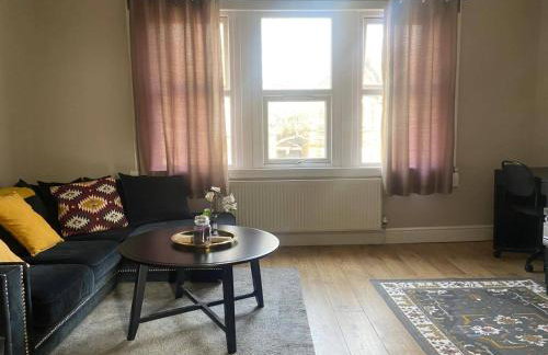 Cosy London Home with 2 Bedrooms - Foto 6