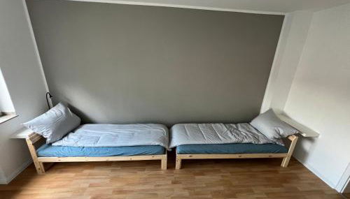 EMAS4 Wohnung mit 2 Einzelbetten, Küche - Photo 3