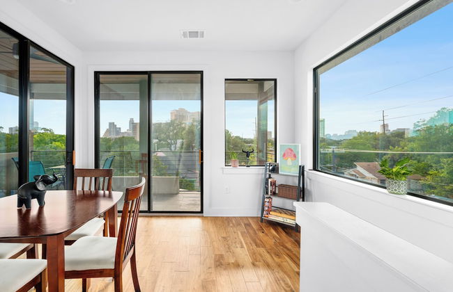 Walk to Restaurants & Entertainment on East Side - Foto 11