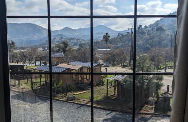 Rustic Rooms Barn Loft (Upstairs Studio Apartment) Near Kings Canyon & Sequoia National Parks - Foto 16