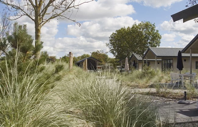 Pavilion 6 - Photo 13