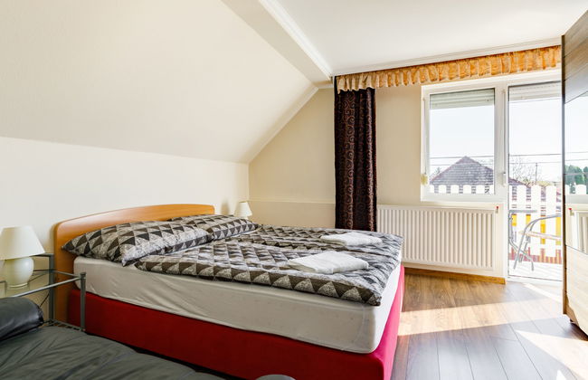 3 bedroom Apartment in Siófok with garden - Photo 7